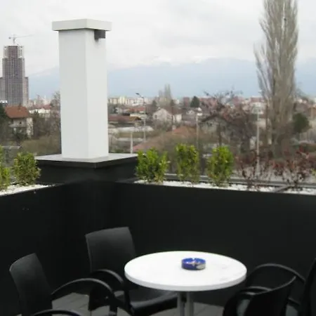 Domus Hostel *
