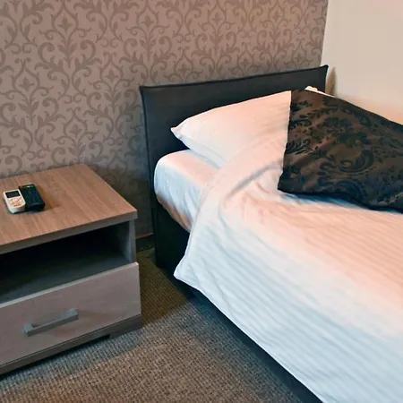 Domus Hostel *