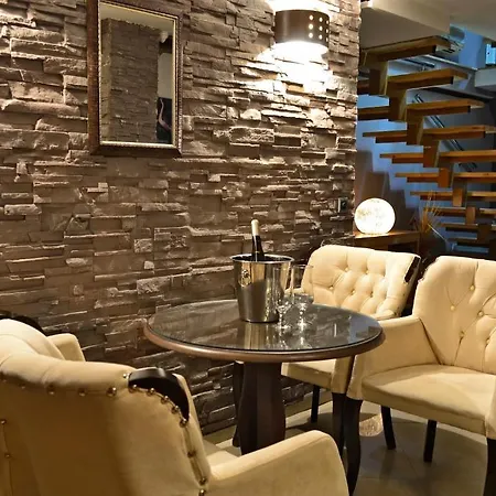 Domus Hostel